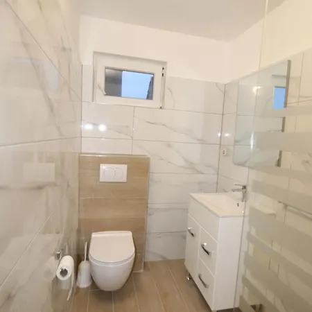 Milan Borje Semesterbostad