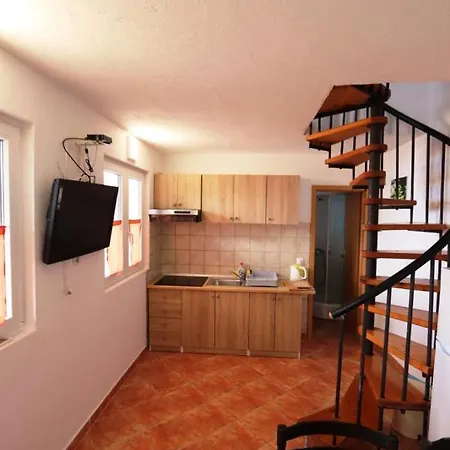 Holiday home Milan Borje